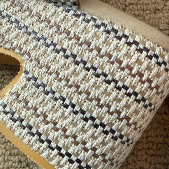 Matisse Beach Woven Sandals with Block Heel - Picture 4 of 4